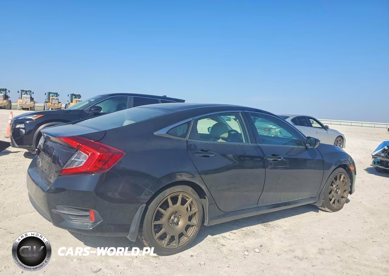 2018 Honda Civic Lx VIN:2HGFC2F51JH569602 - 3