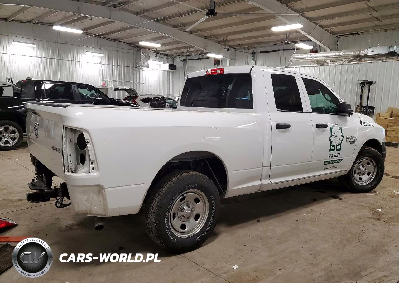 2021 Ram 1500 Classic Tradesman VIN:1C6RR7FGXMS537339 - 3