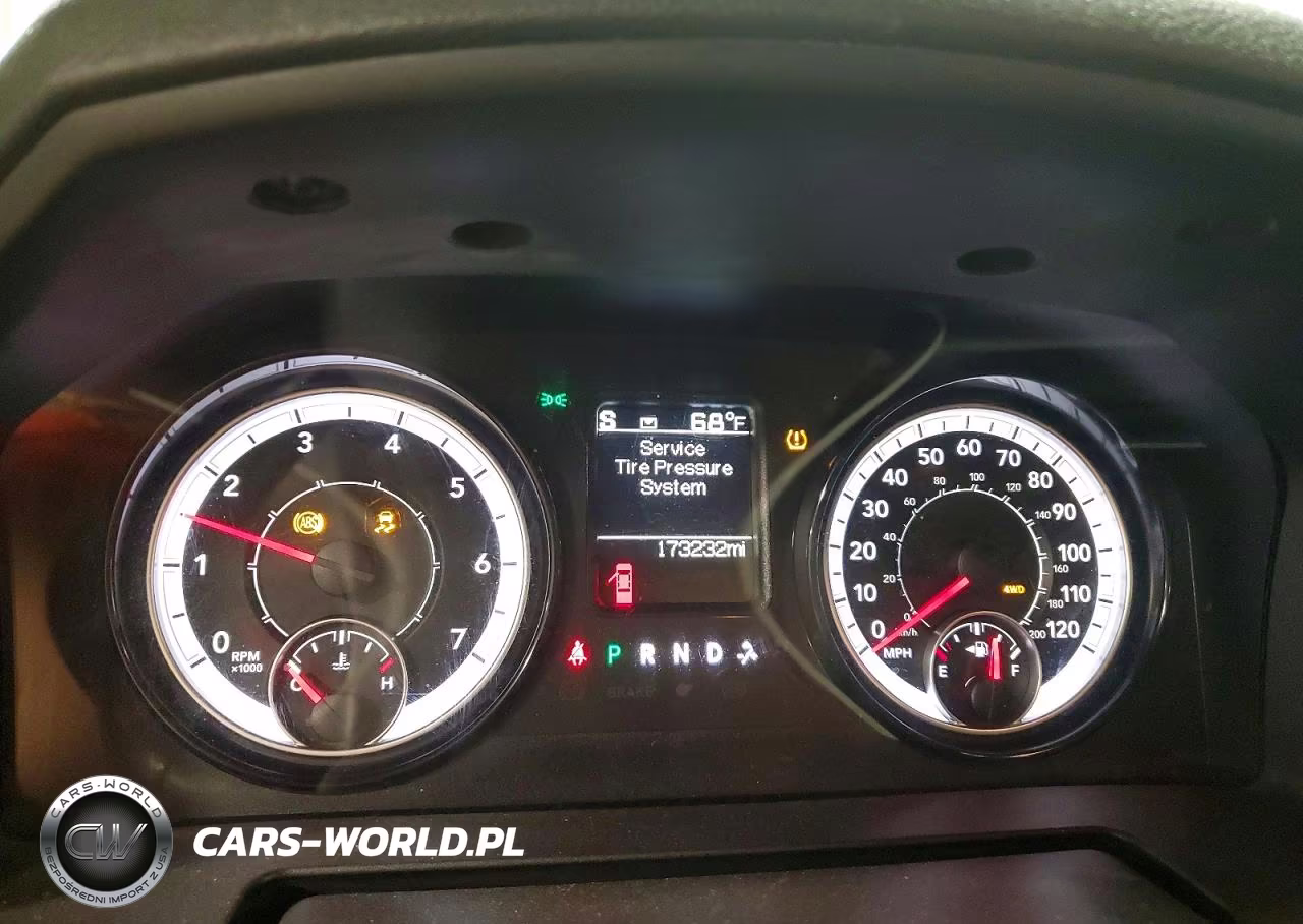 2021 Ram 1500 Classic Tradesman VIN:1C6RR7FGXMS537339 - 9