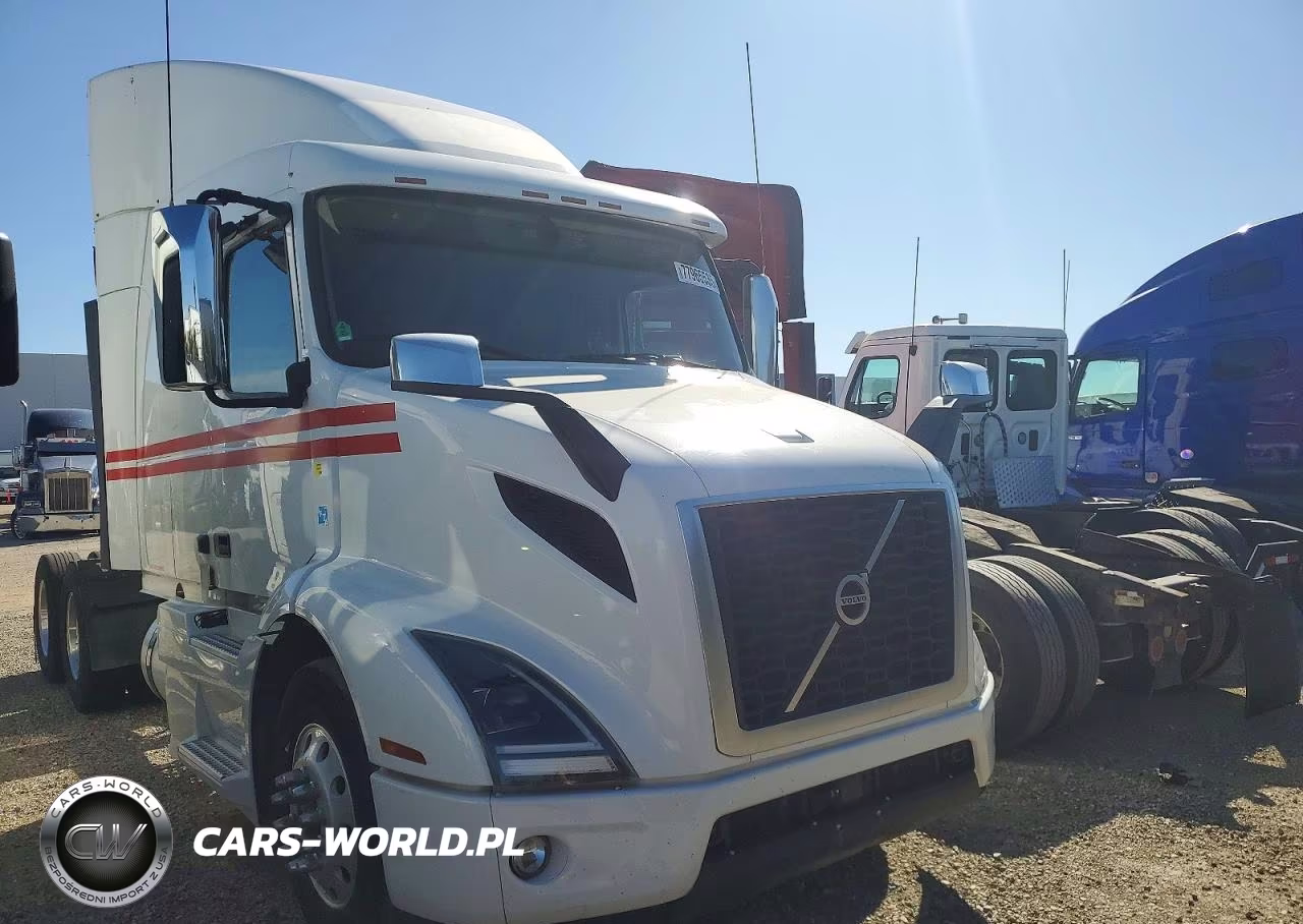 2020 Volvo Vnr Semi Truck