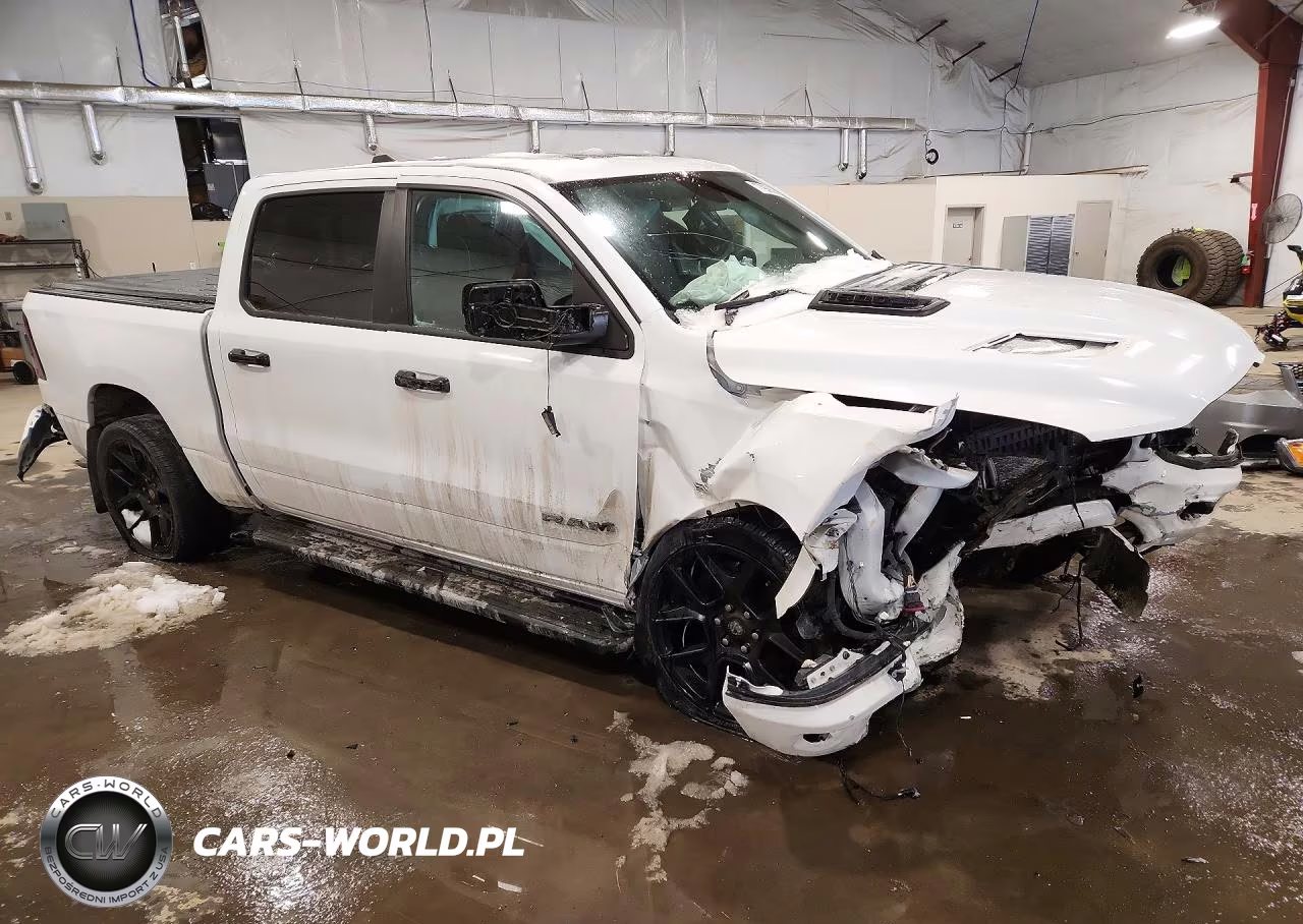 2023 Ram 1500 Laramie VIN:1C6SRFJT4PN580027 - 4