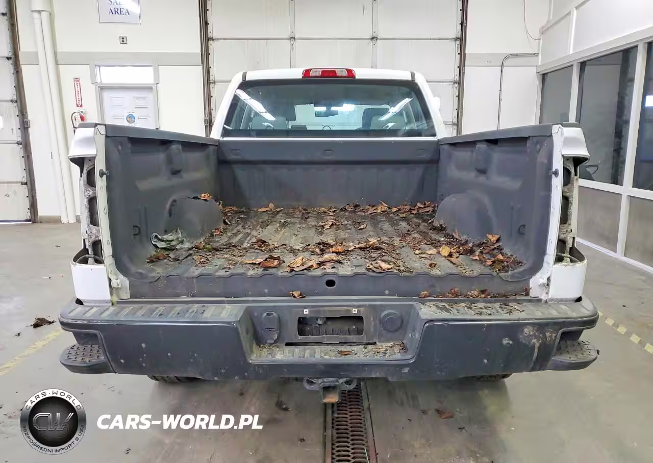 2017 Chevrolet Silverado C1500 VIN:1GCRCNEC9HZ238533 - 6