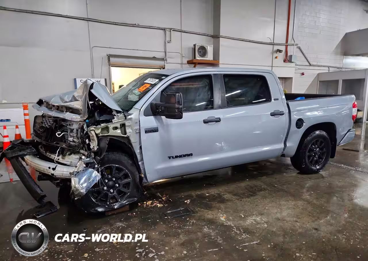 2018 Toyota Tundra Crewmax Sr5