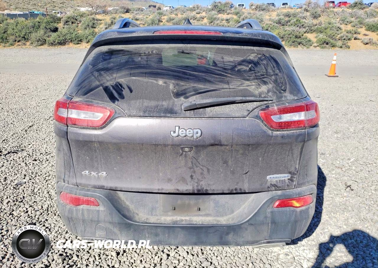 2016 Jeep Cherokee Latitude VIN:1C4PJMCS7GW157273 - 6