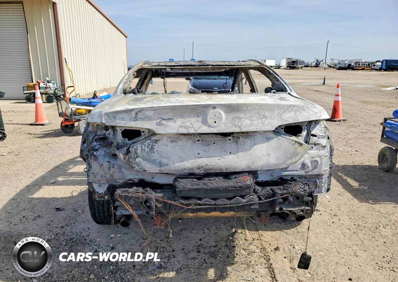 2018 Alfa Romeo Giulia Ti Q4 VIN:ZARFAEEN8J7596207 - 6