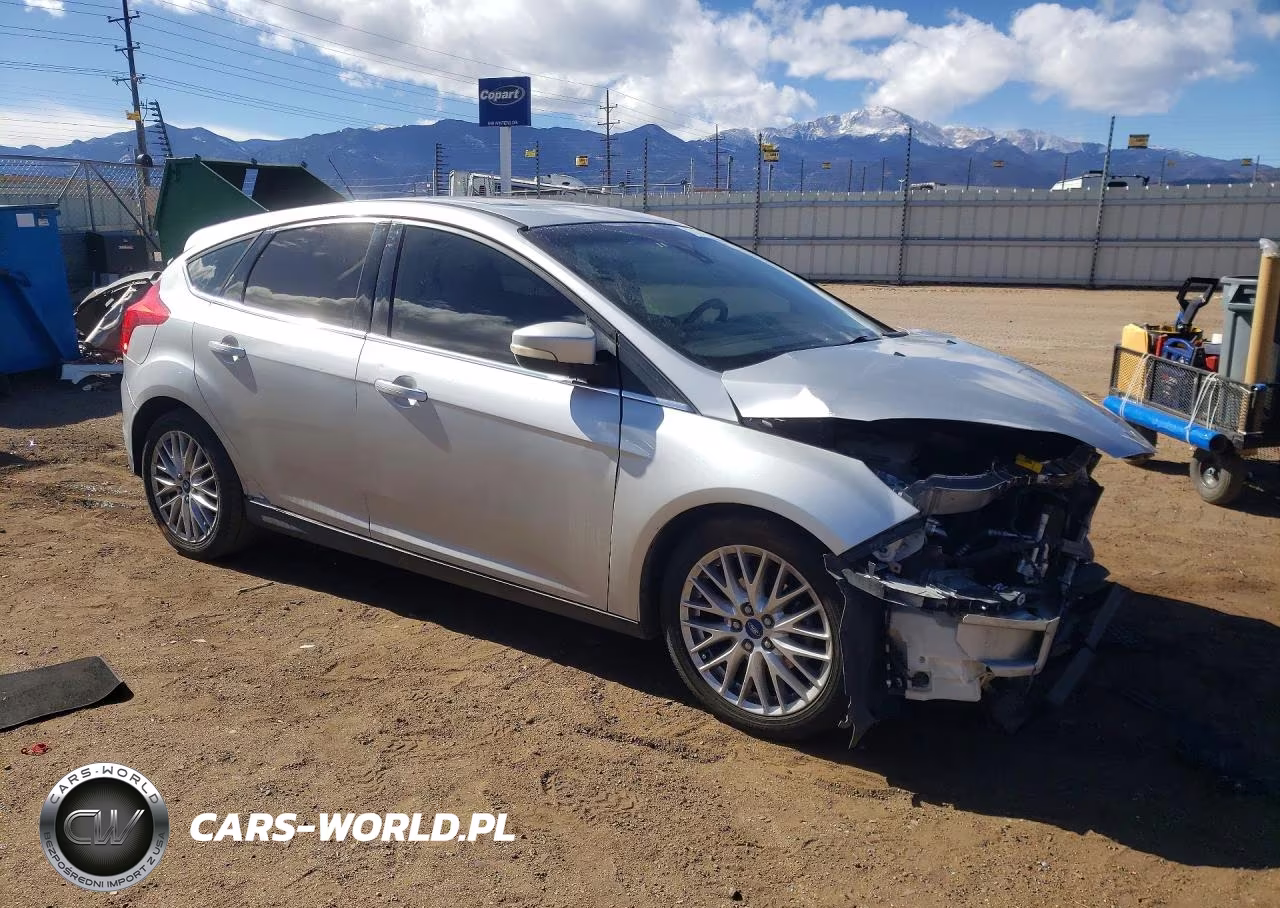 2012 Ford Focus Sel VIN:1FAHP3M25CL348705 - 4