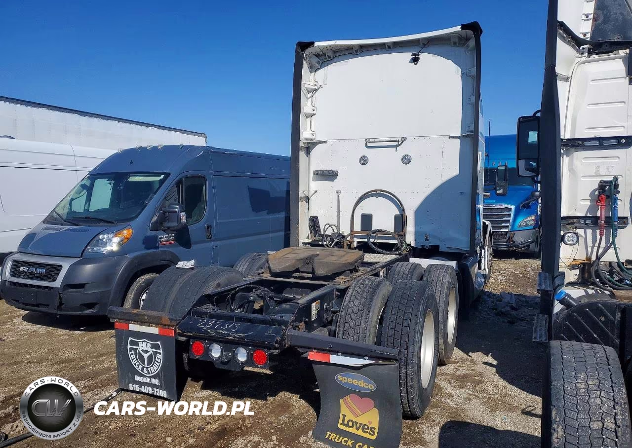 2023 Kenworth Construction T680 VIN:1XKYDP9X1PJ237315 - 4