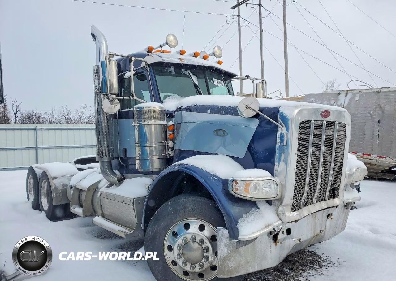 2016 Peterbilt 389 Semi Truck