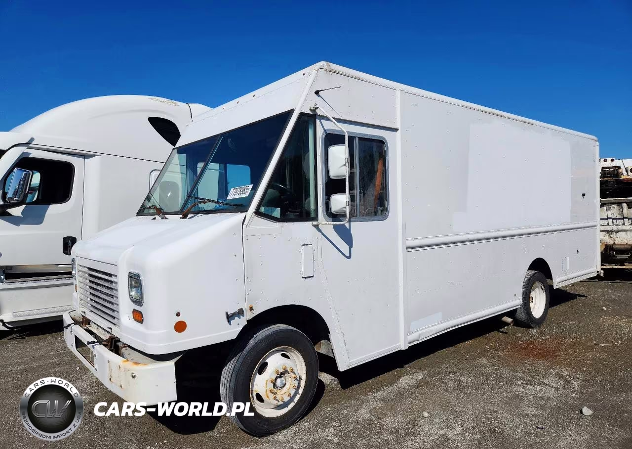 2015 Ford F59 Delivery Truck