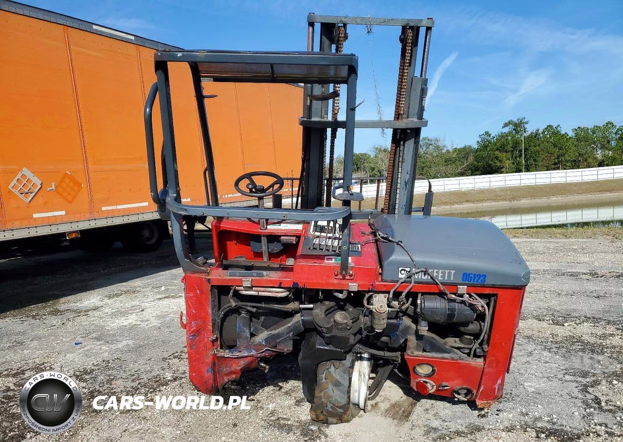 2017 Moffett Forklift VIN:Q260635A - 6