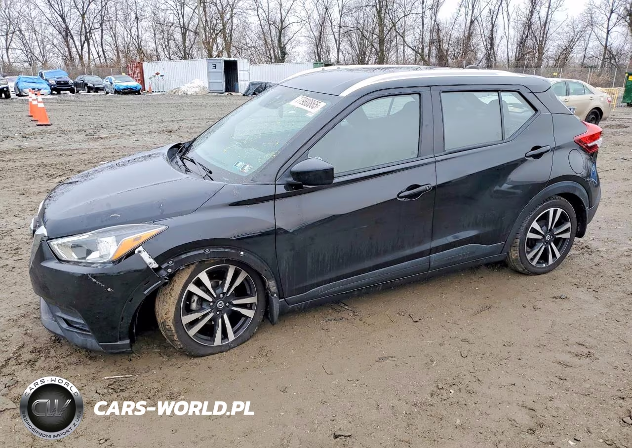 2020 Nissan Kicks Sv