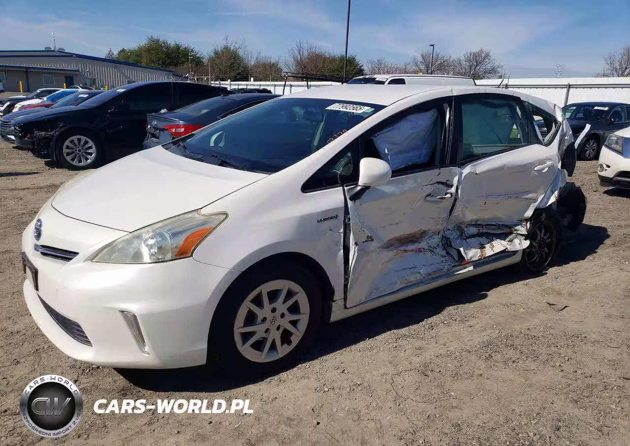 2013 Toyota Prius V Three