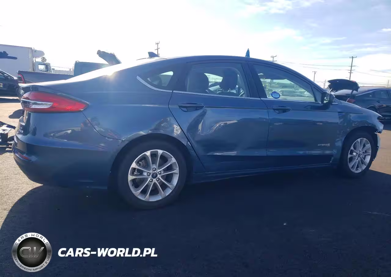 2019 Ford Fusion Se VIN:3FA6P0LU7KR173897 - 3