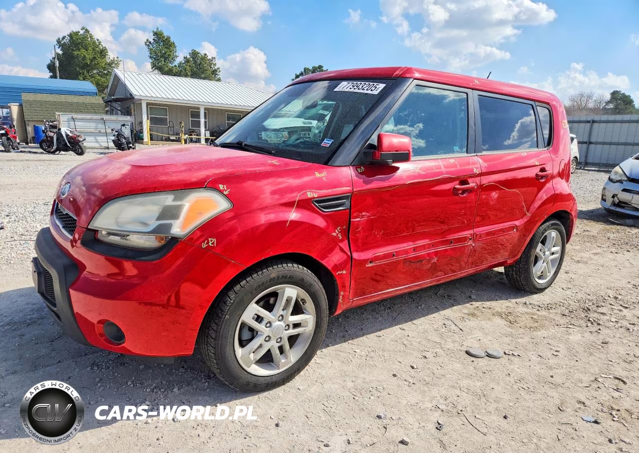 2011 Kia Soul +
