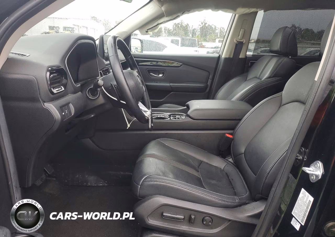 2025 Honda Pilot Touring VIN:5FNYG2H72SB004941 - 7