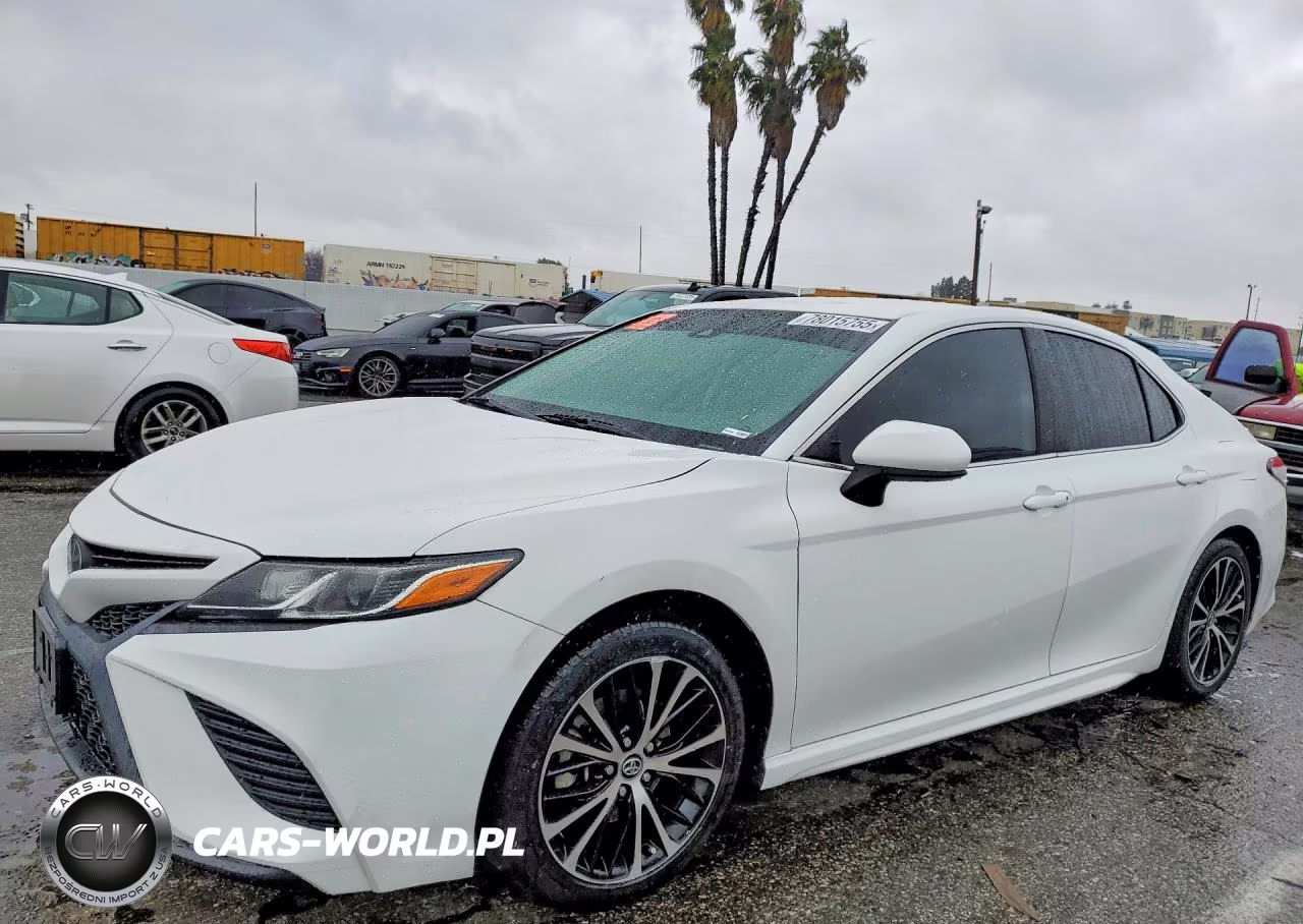 2020 Toyota Camry Se – zdjęcie 1 z 12