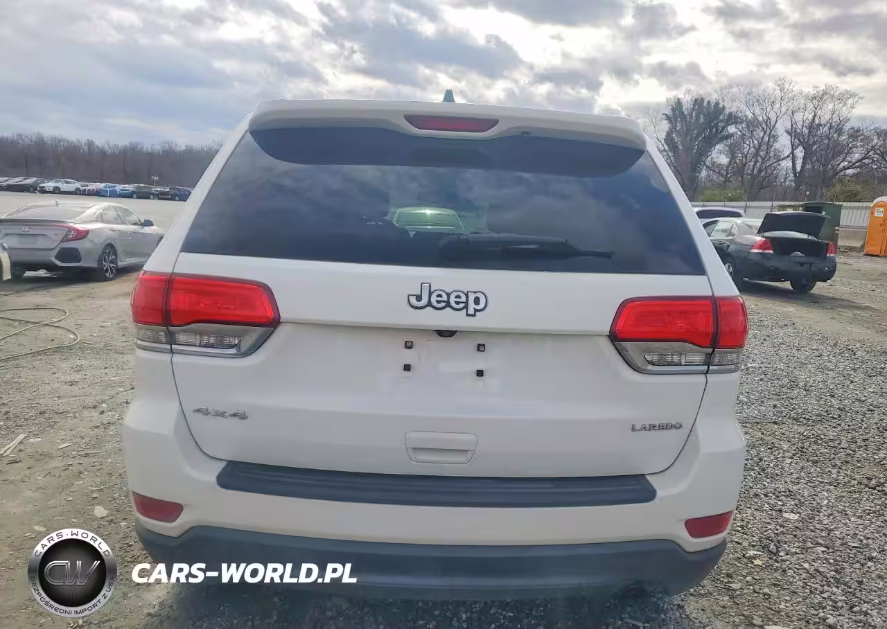 2015 Jeep Grand Cherokee Laredo VIN:1C4RJFAG6FC903232 - 6
