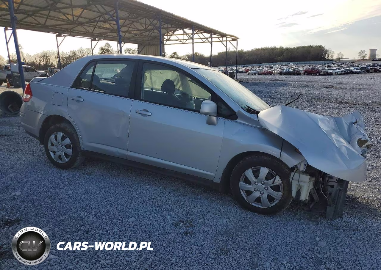 2010 Nissan Versa S VIN:3N1BC1AP1AL425218 - 4