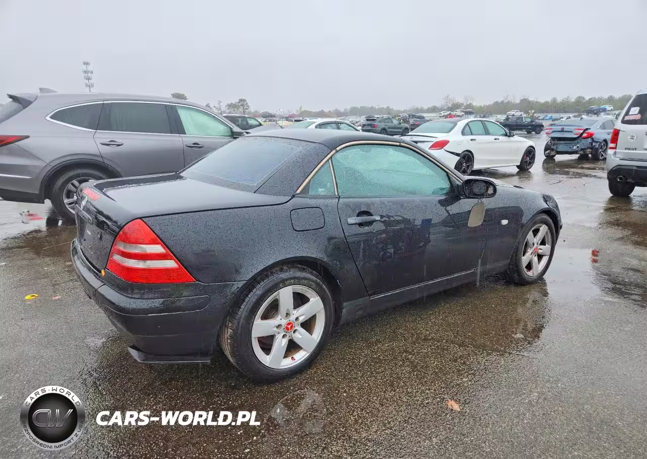 1999 Mercedes-Benz Slk-Class VIN:WDBKK47FXXF121936 - 3
