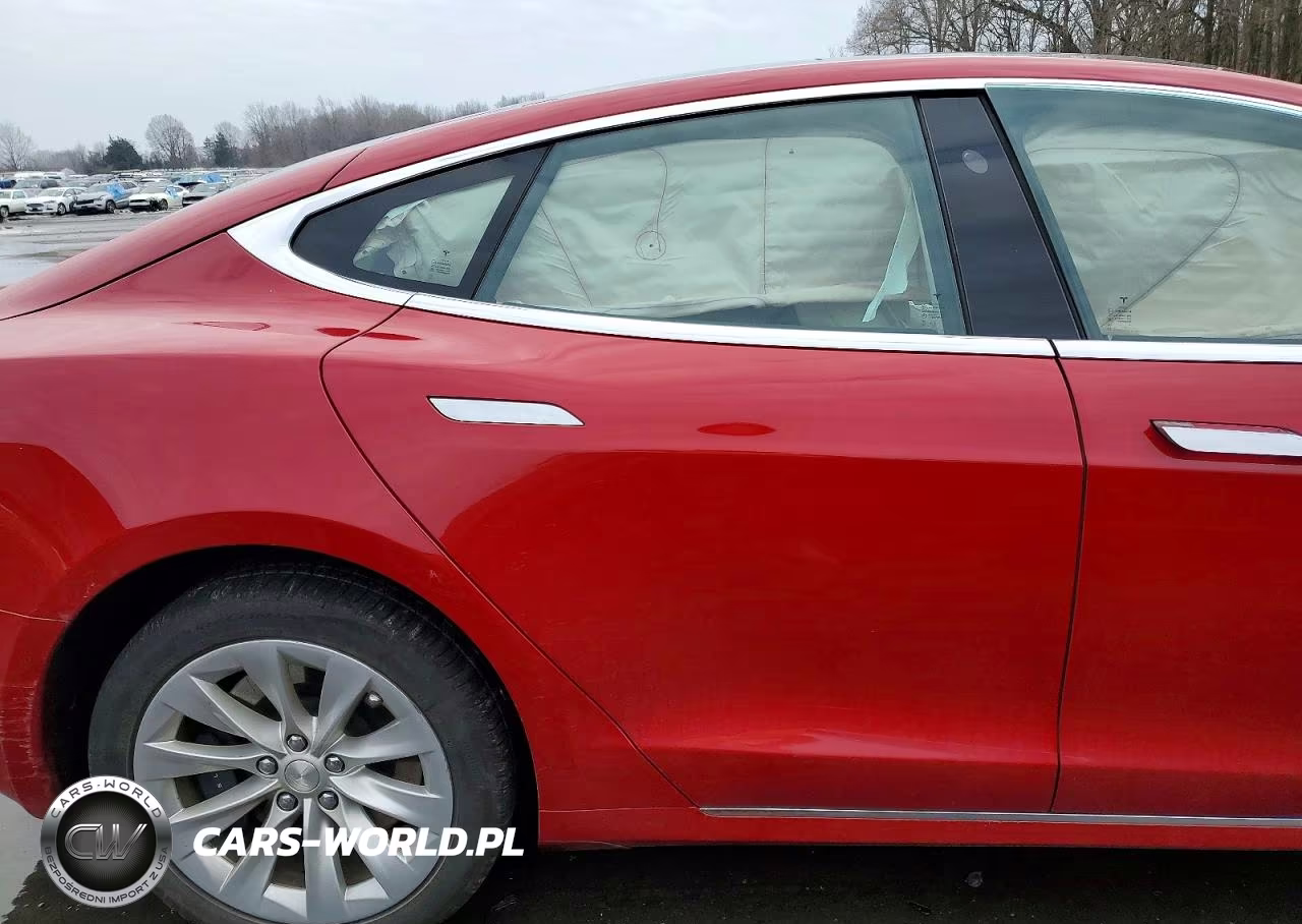 2018 Tesla Model S VIN:5YJSA1E24JF294477 - 10