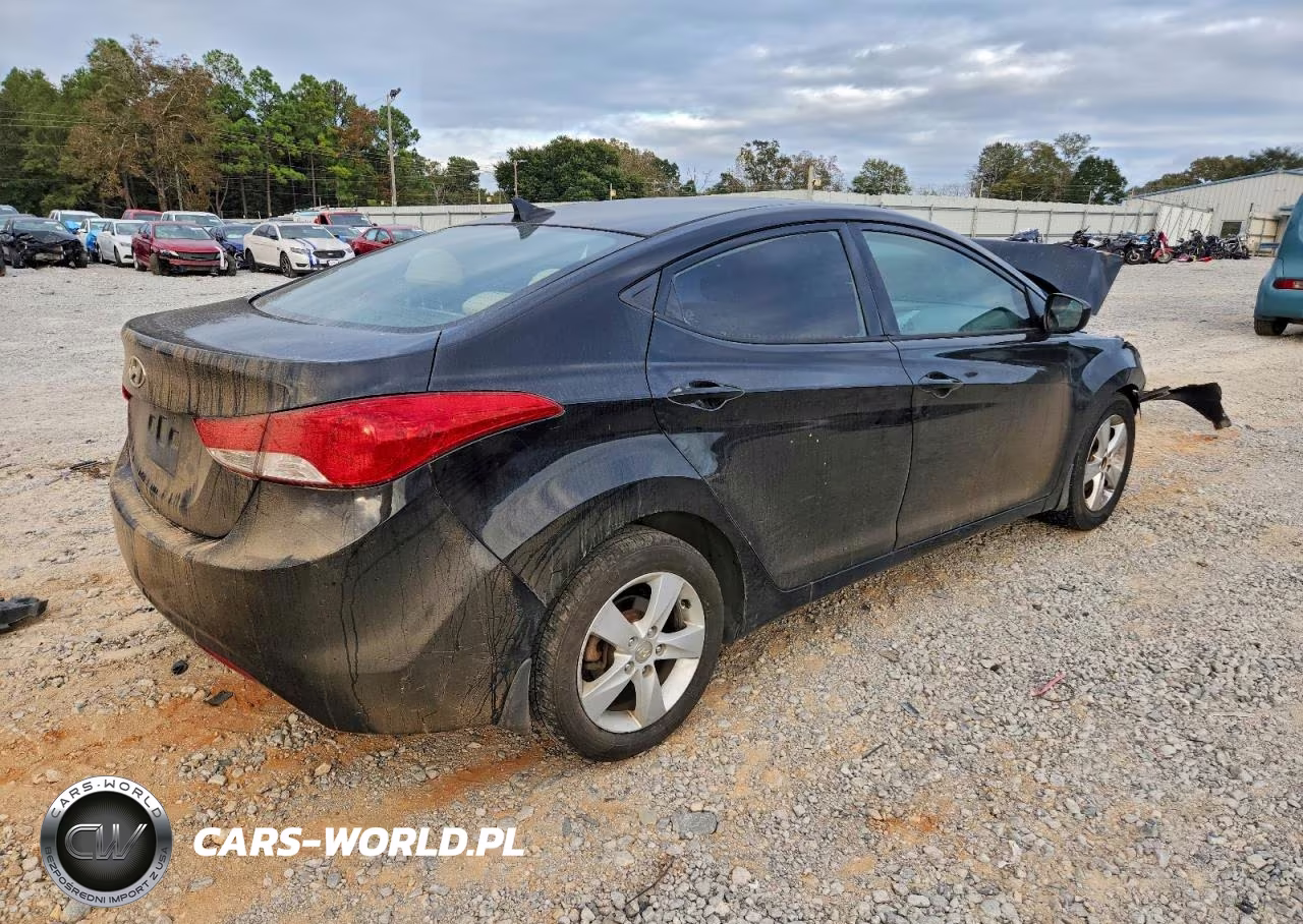 2013 Hyundai Elantra Gls VIN:5NPDH4AE1DH331853 - 3