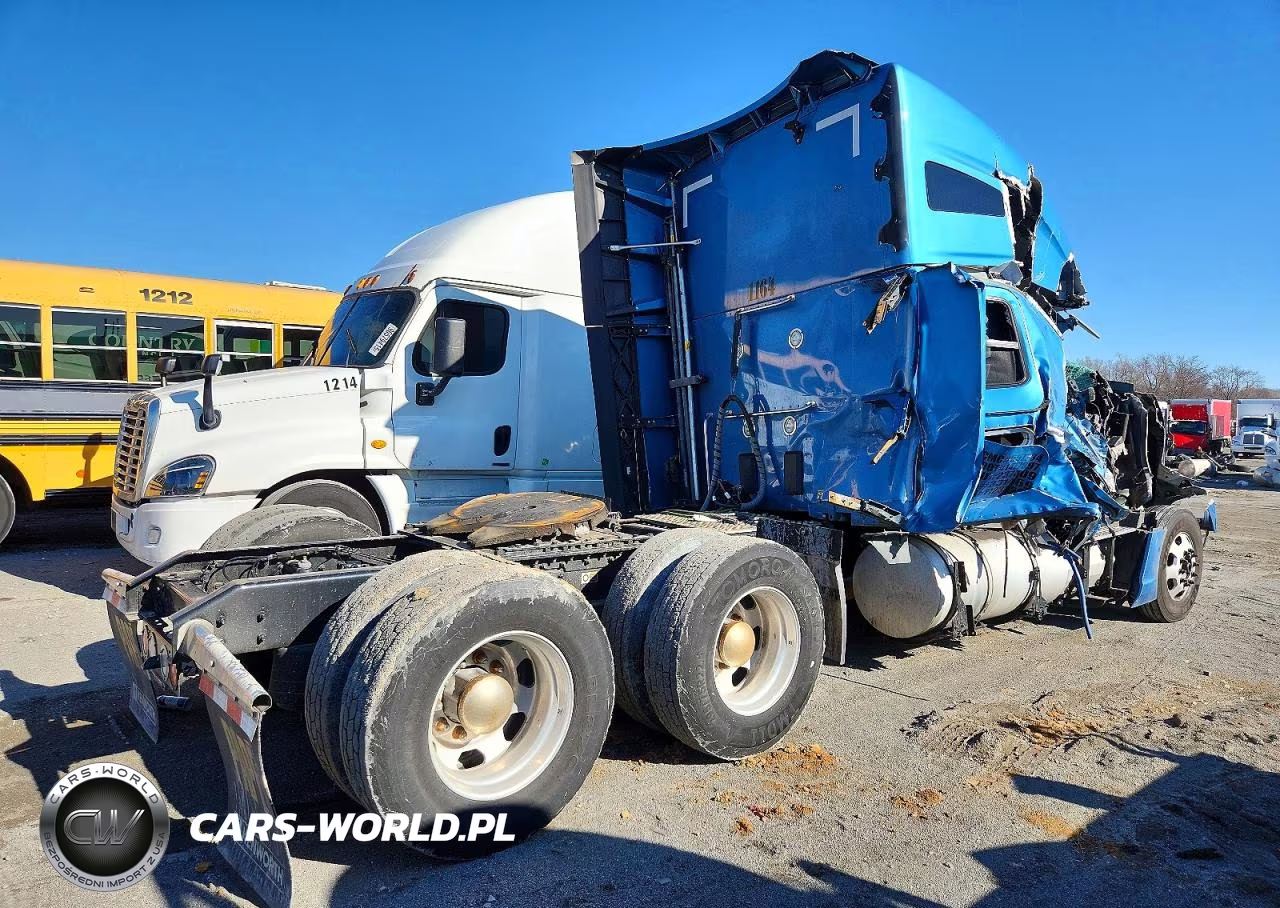 2023 Kenworth T680 Semi Truck VIN:1XKYD49X6PJ233291 - 4