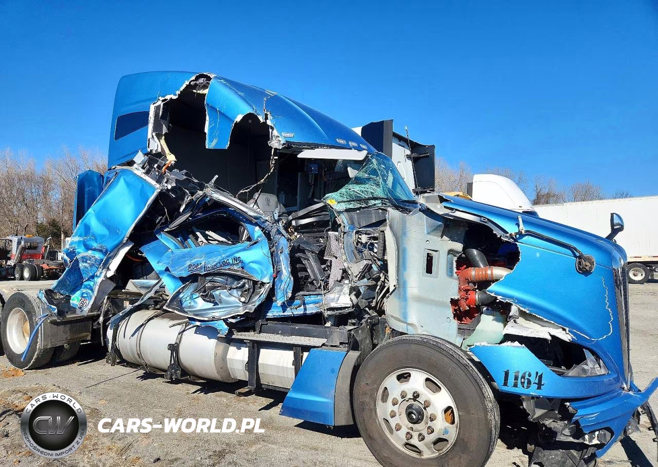 2023 Kenworth T680 Semi Truck VIN:1XKYD49X6PJ233291 - 9