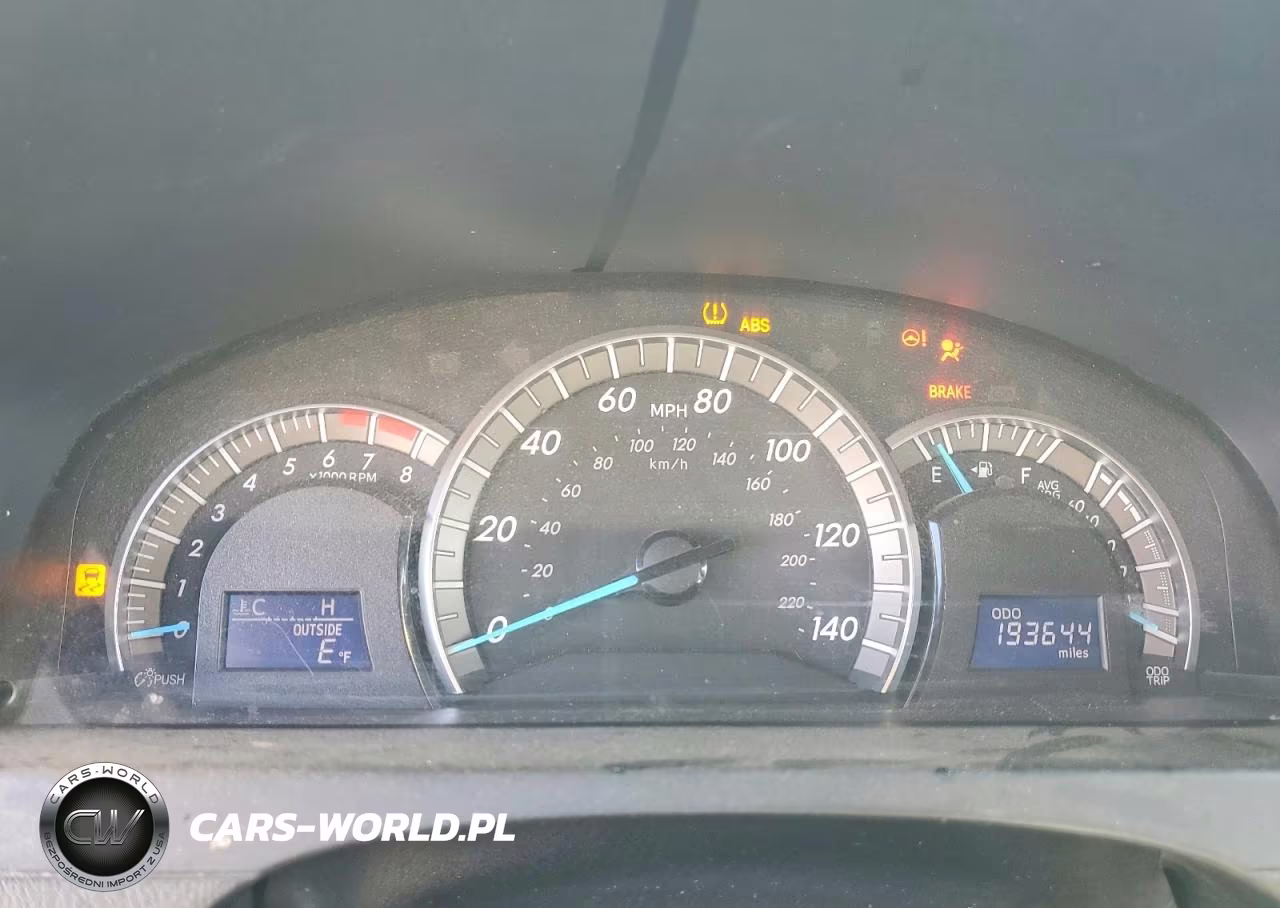 2014 Toyota Camry VIN:4T1BF1FK2EU838774 - 9