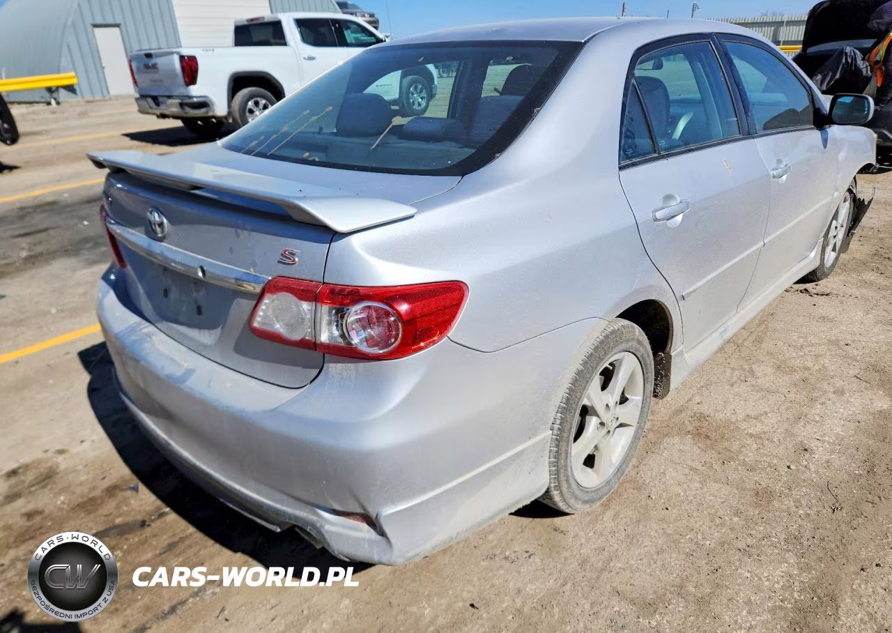 2011 Toyota Corolla S VIN:2T1BU4EE8BC667979 - 3