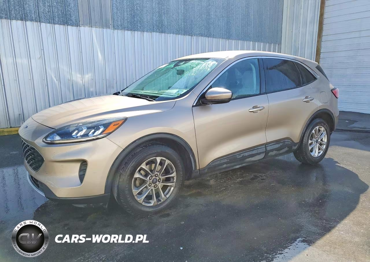2021 Ford Escape Se