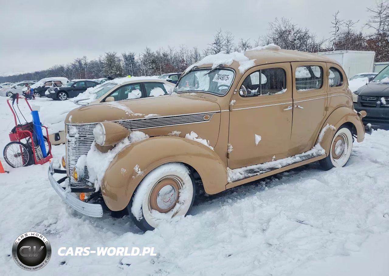 1937 Desoto Hawkeye – zdjęcie 1 z 13