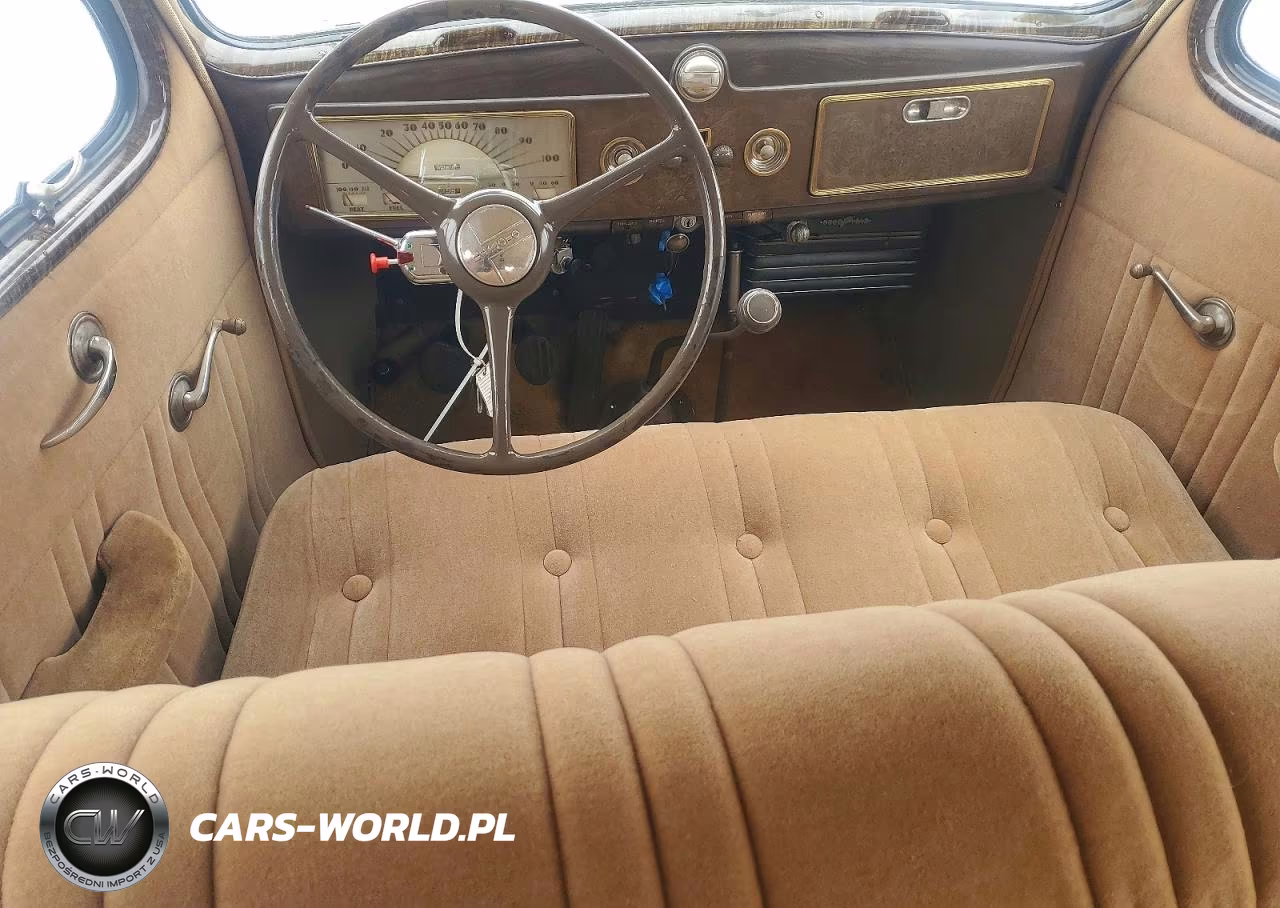 1937 Desoto Hawkeye VIN:5561925 - 8