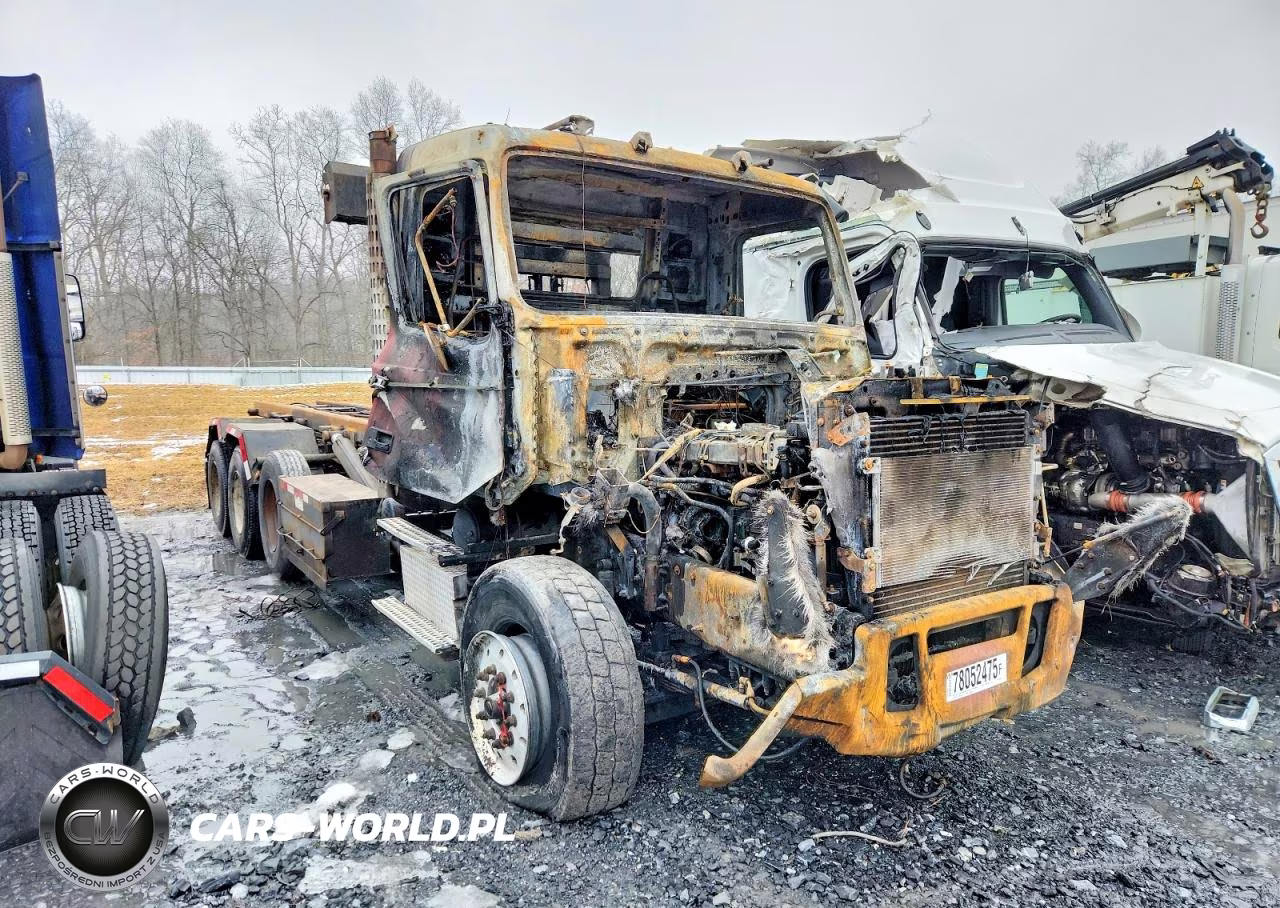 2004 Volvo Vhd