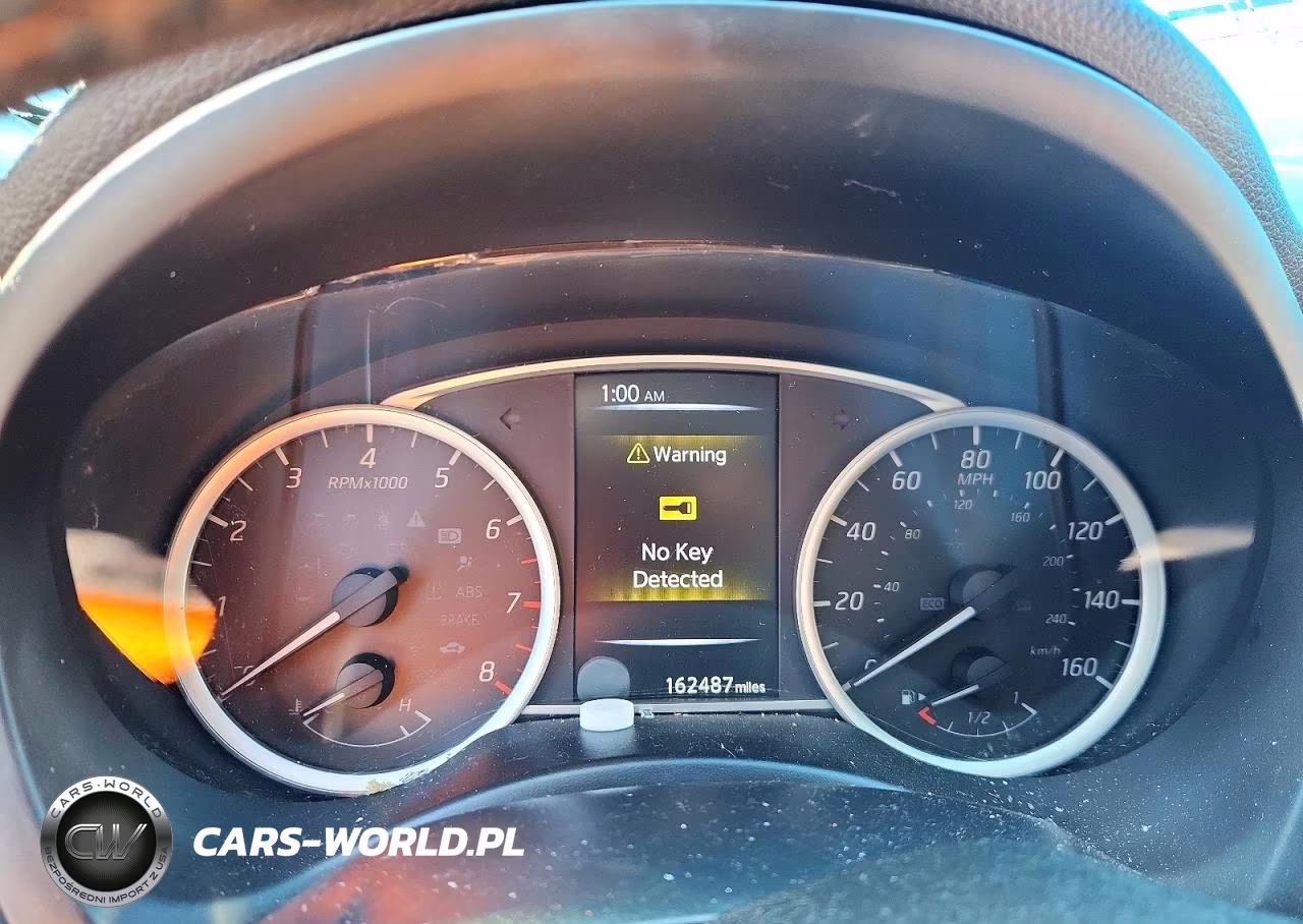 2017 Nissan Sentra S VIN:3N1AB7AP4HL638059 - 9