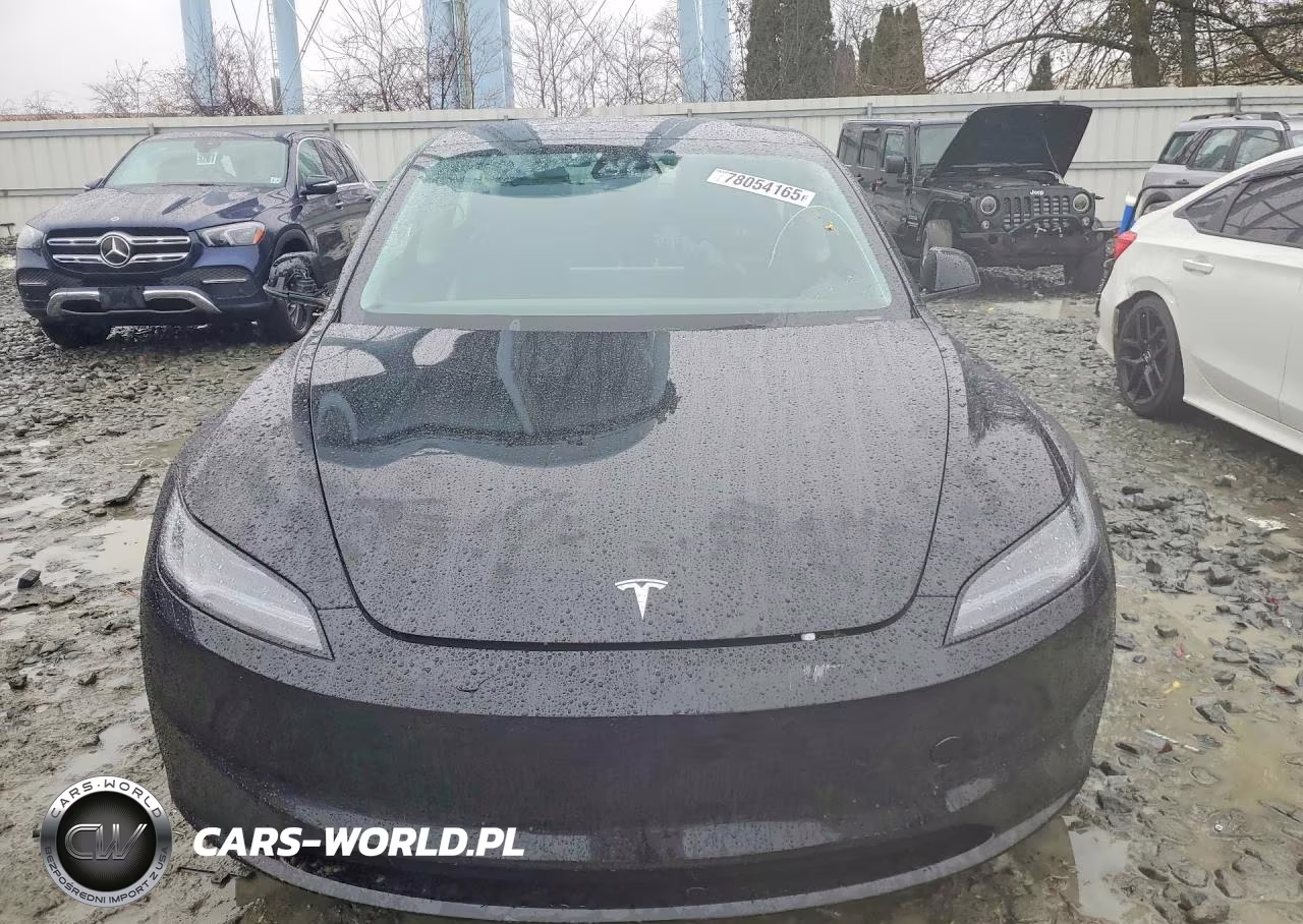2025 Tesla Model 3 VIN:5YJ3E1EA2SF075048 - 5