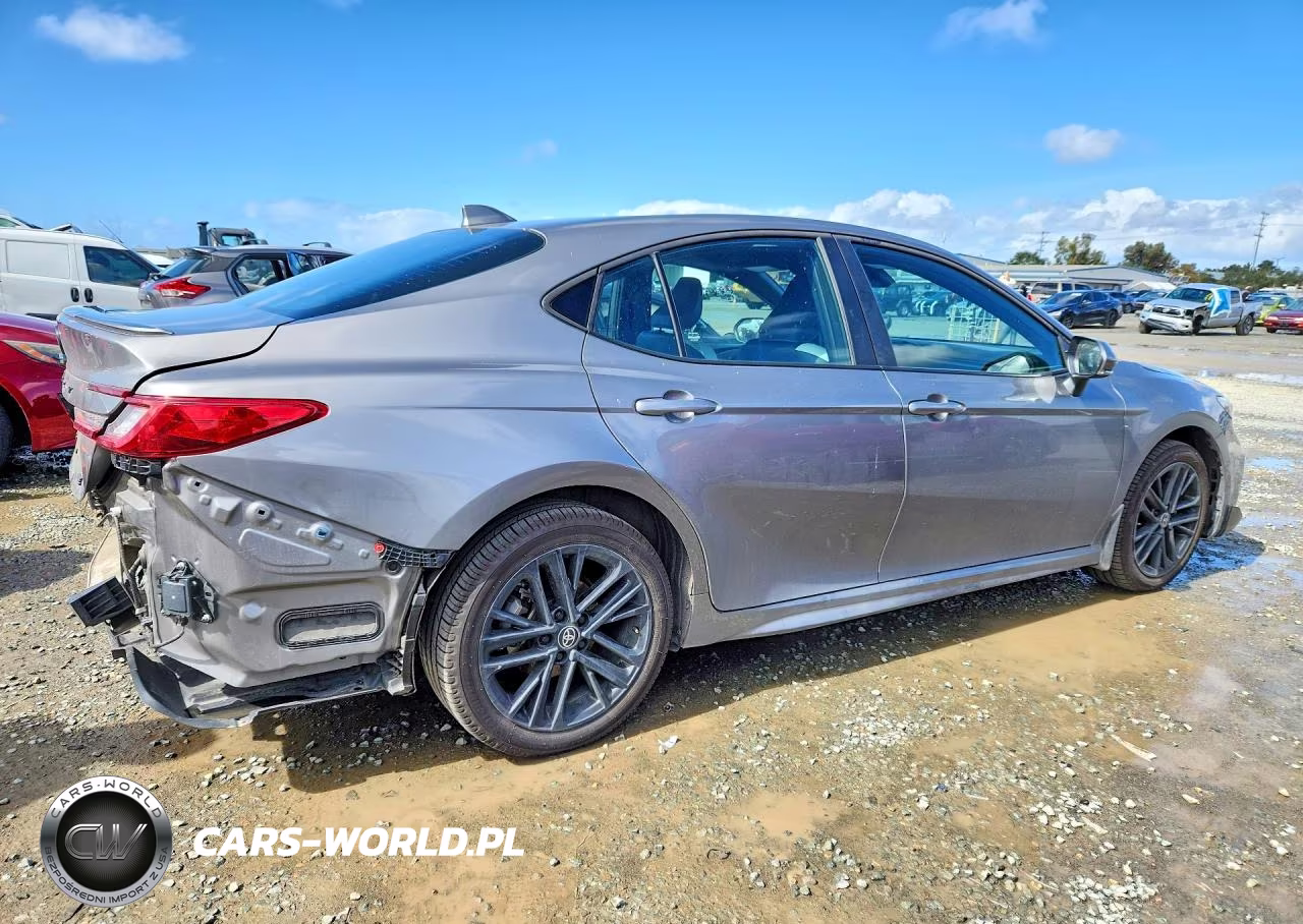 2025 Toyota Camry Xse VIN:4T1DBADK1SU509759 - 3