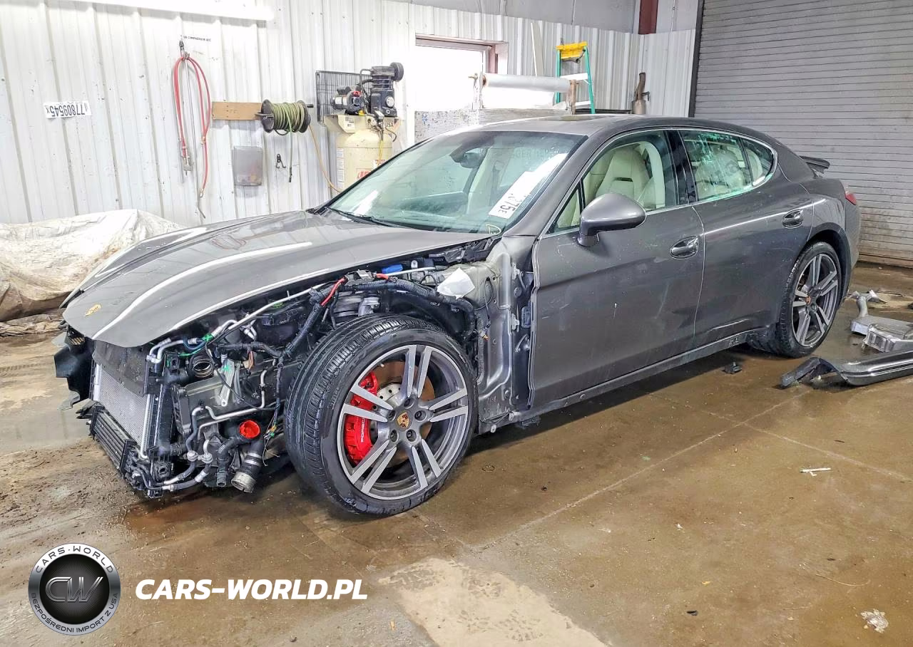 2013 Porsche Panamera Turbo