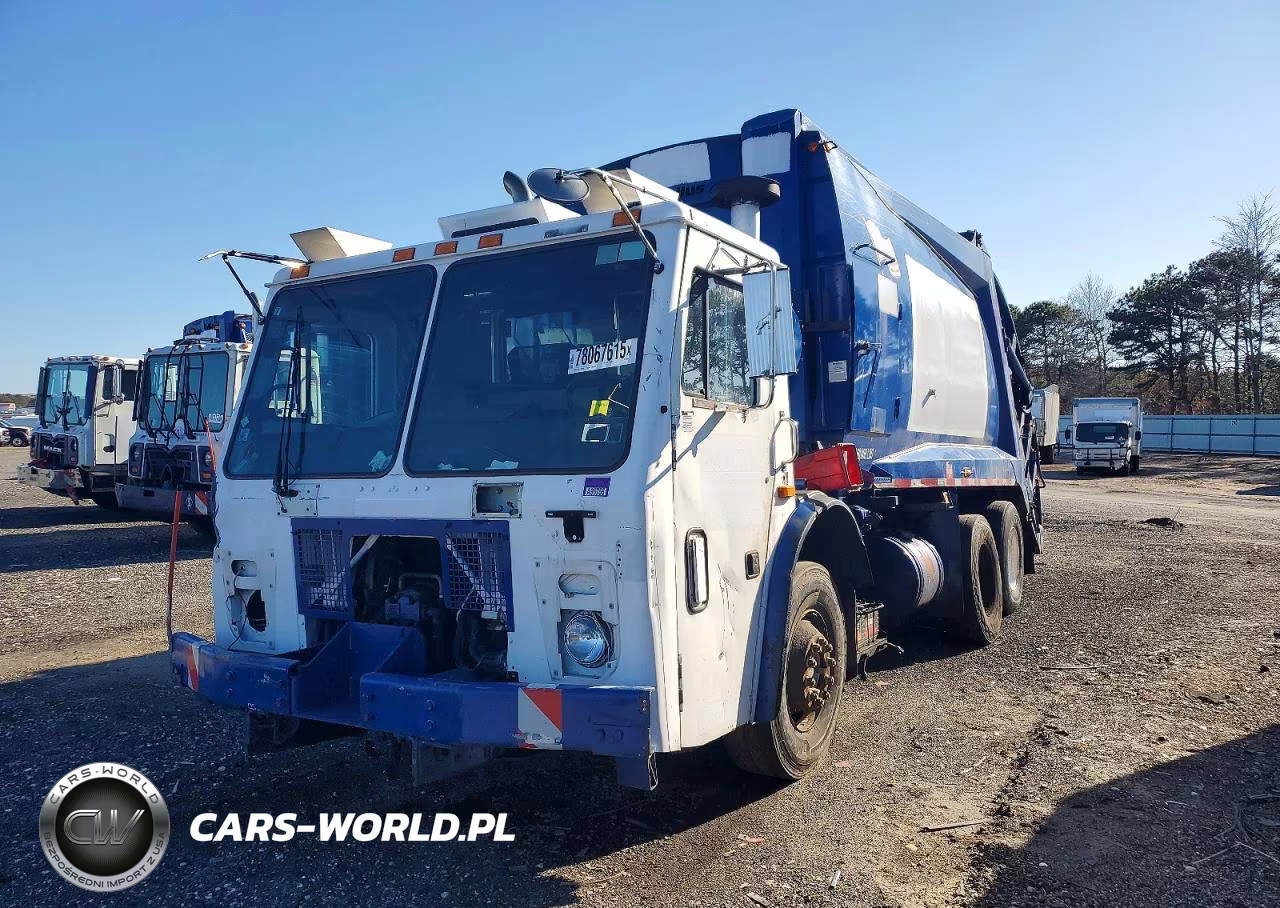 2010 Mack Leu613 Refuse Truck VIN:1M2AU02C6AM003586 - 2
