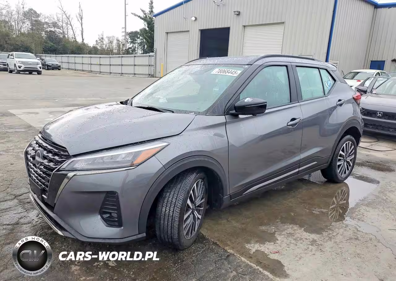 2024 Nissan Kicks Sr