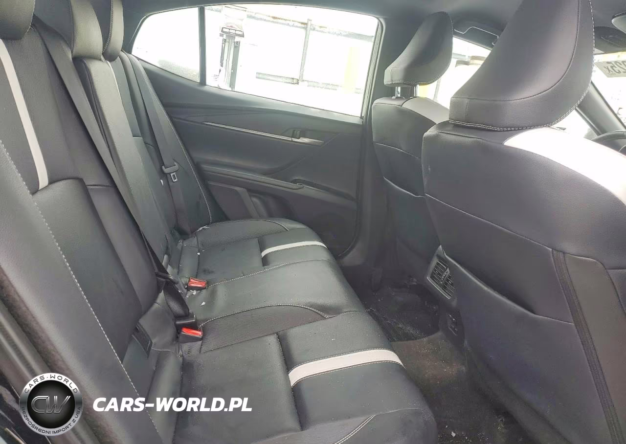 2025 Toyota Camry Xse VIN:4T1DBADK0SU004554 - 10