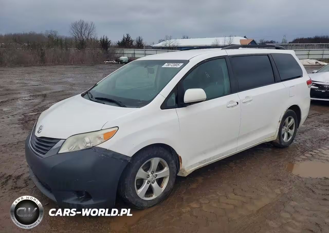 2012 Toyota Sienna Le