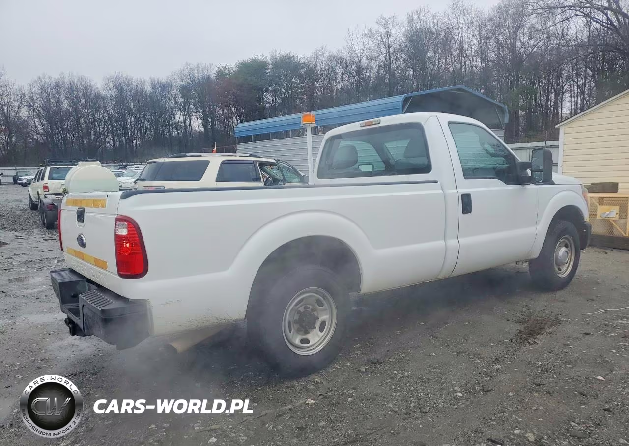 2013 Ford F250 Super Duty VIN:1FTBF2A61DEB82225 - 3