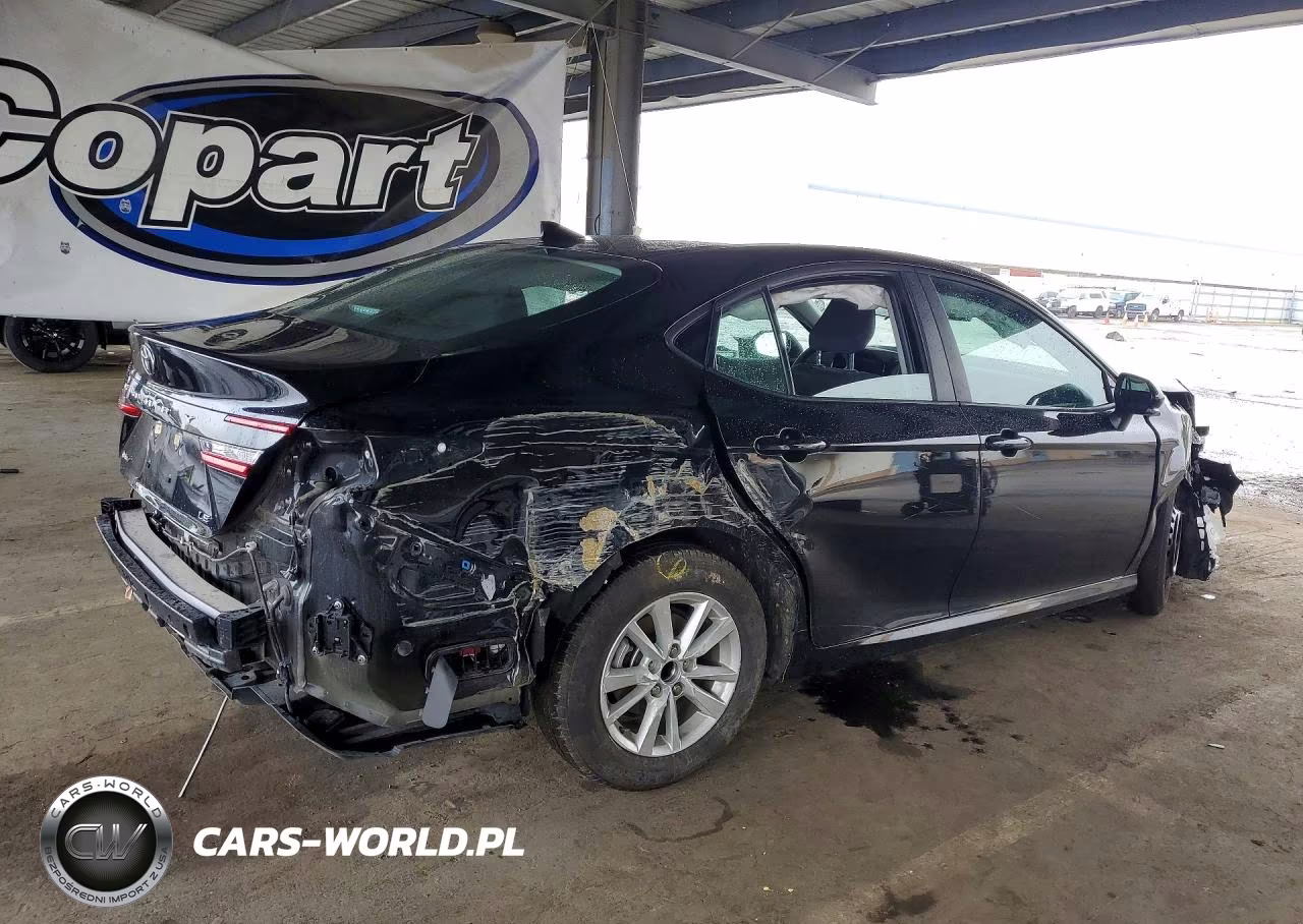 2025 Toyota Camry Xse VIN:4T1DAACK5SU579026 - 3