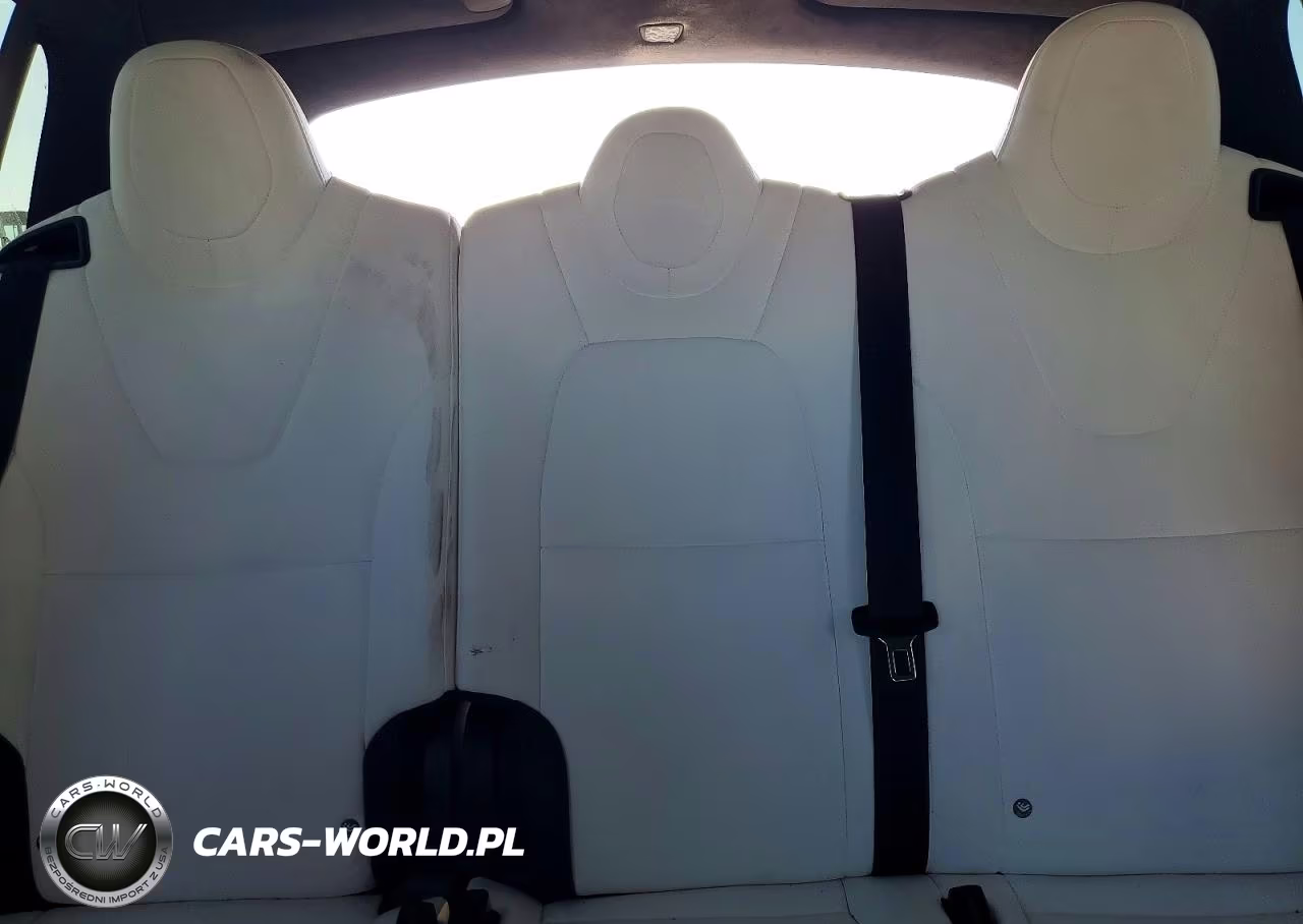 2019 Tesla Model X VIN:5YJXCAE29KF182906 - 10