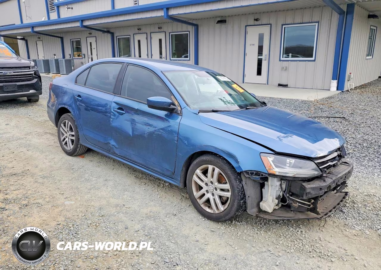 2018 Volkswagen Jetta S VIN:3VW2B7AJ5JM261817 - 4