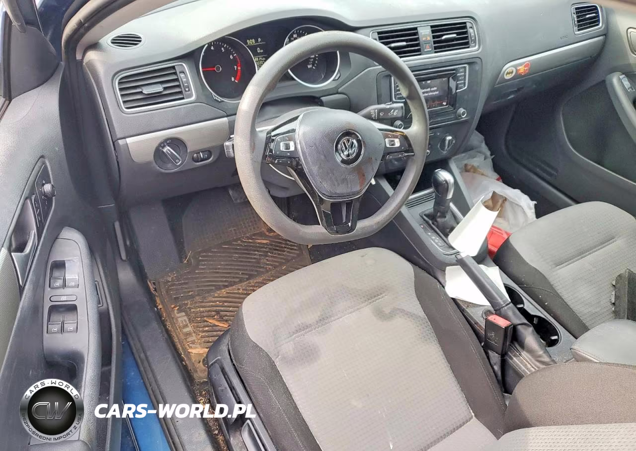 2018 Volkswagen Jetta S VIN:3VW2B7AJ5JM261817 - 8