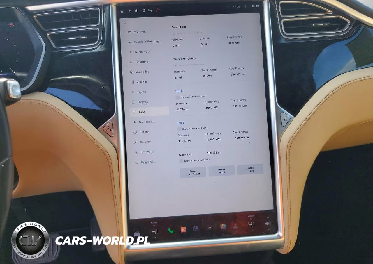 2016 Tesla Model X VIN:5YJXCDE26GF026637 - 9