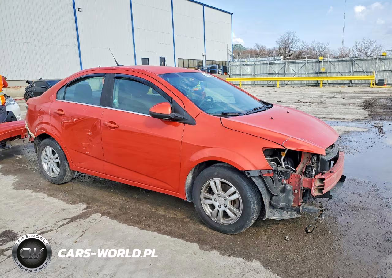 2013 Chevrolet Sonic Lt VIN:1G1JC5SH6D4106603 - 4