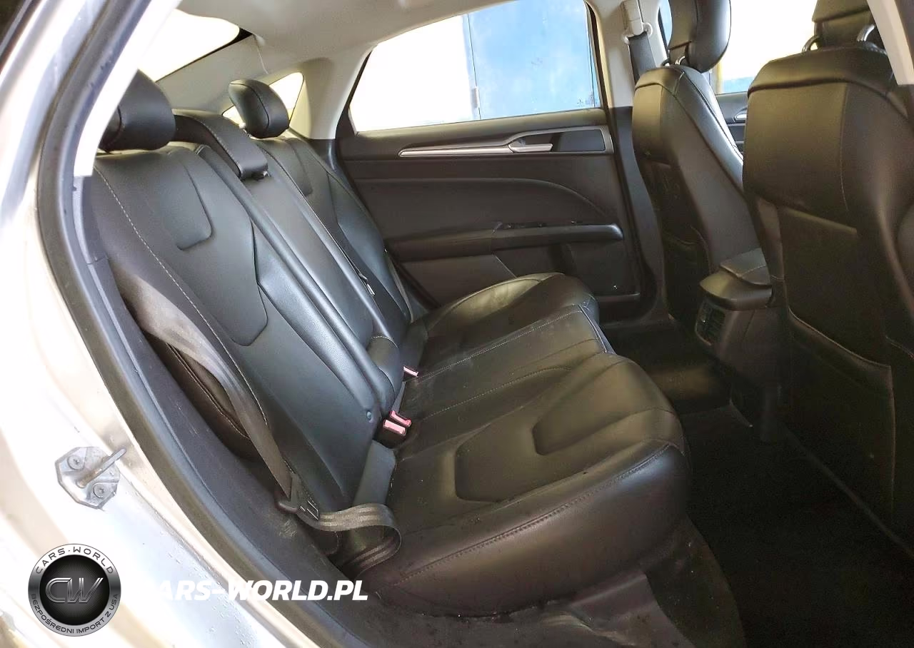2014 Ford Fusion Titanium VIN:3FA6P0K98ER284752 - 10