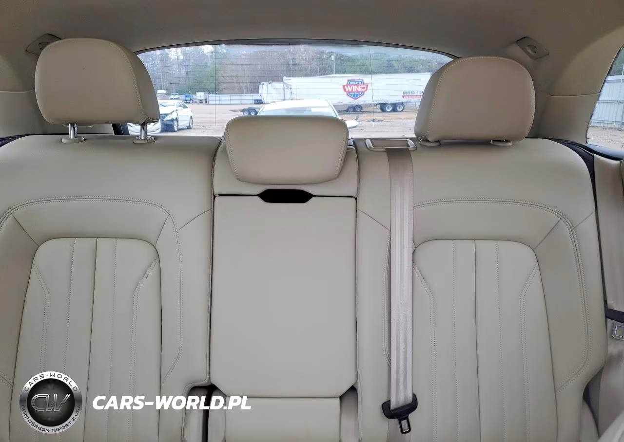 2018 Audi Q5 Premium Plus VIN:WA1BNAFY2J2221449 - 10